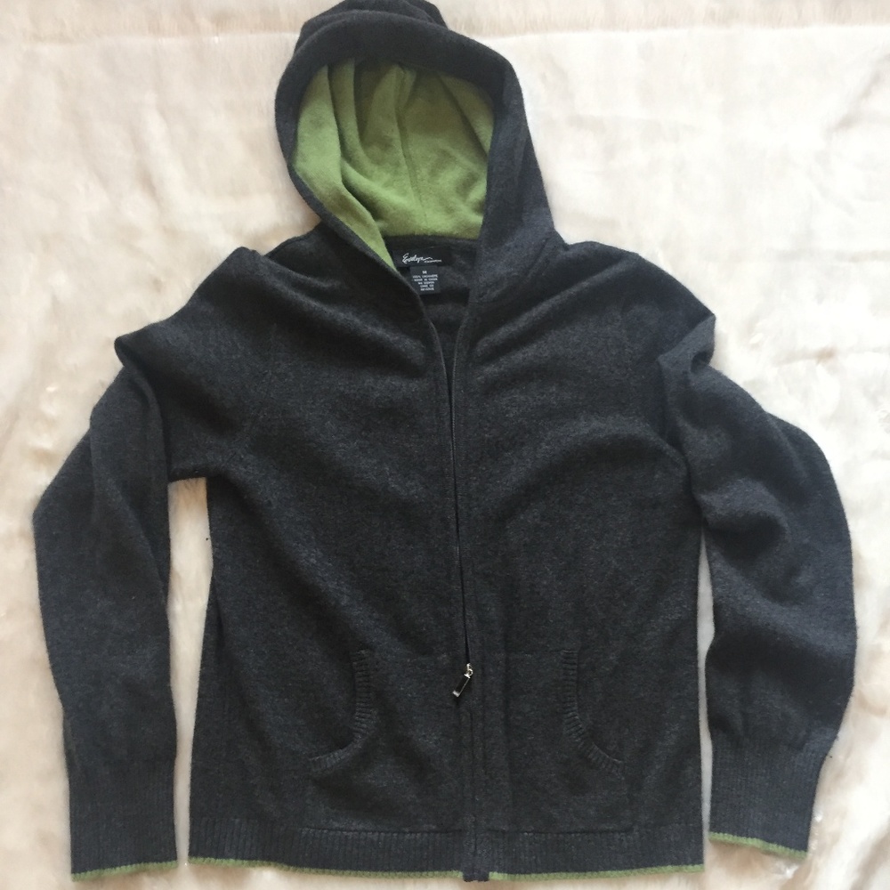 Womans Cashmere hoody zip front sweater